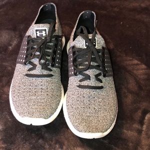 Under Armour Running shoes